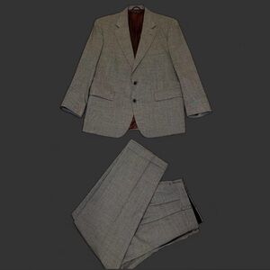 Brooks Brothers 43R Wool Suit Grey Houndstooth Burgundy Lining Vintage USA